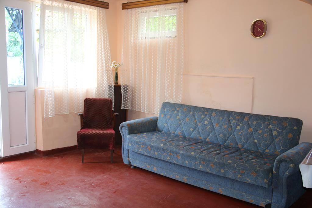 Achi Guest House Makhinjauri Ngoại thất bức ảnh