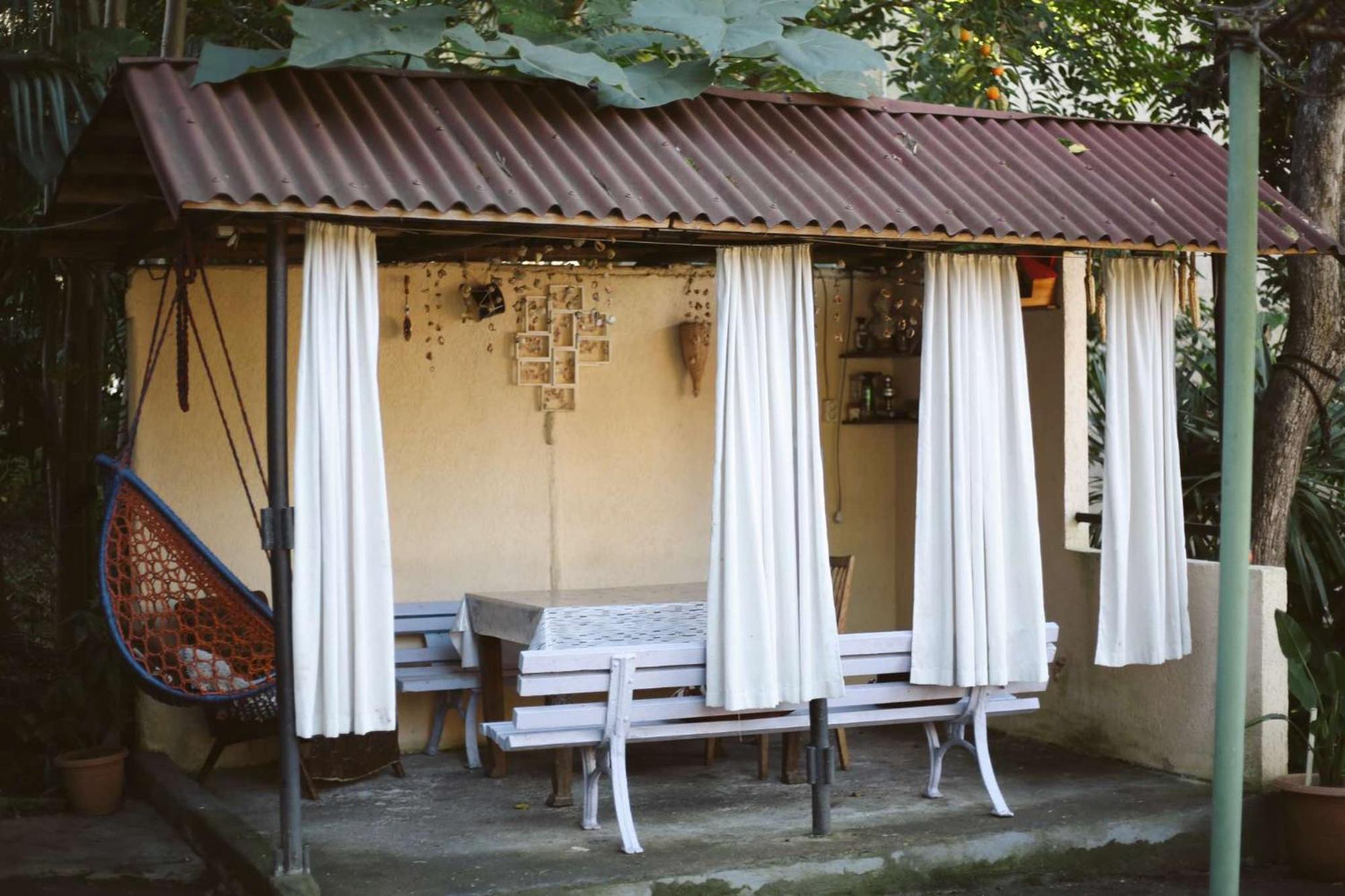 Achi Guest House Makhinjauri Ngoại thất bức ảnh